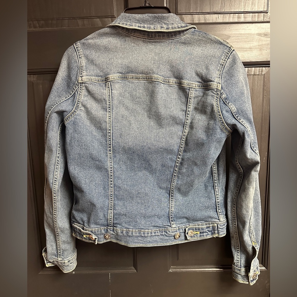 Levi’s Denizen Button Up Cropped Blue Denim Trucker Jacket Women’s Size Medium - Picture 2 of 12